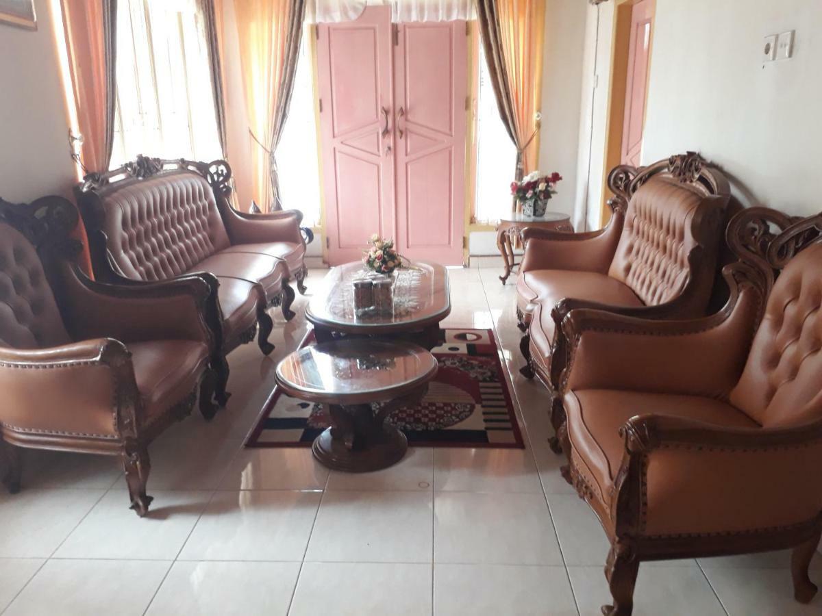 Bumimi Homestay Painan Екстериор снимка